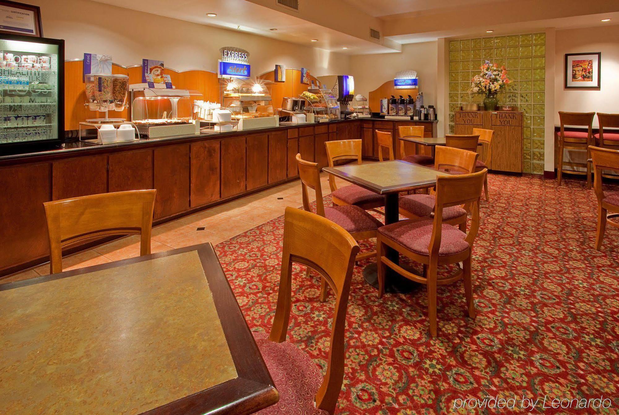 Four Points By Sheraton Dallas Arlington Entertainment District Ресторан фото